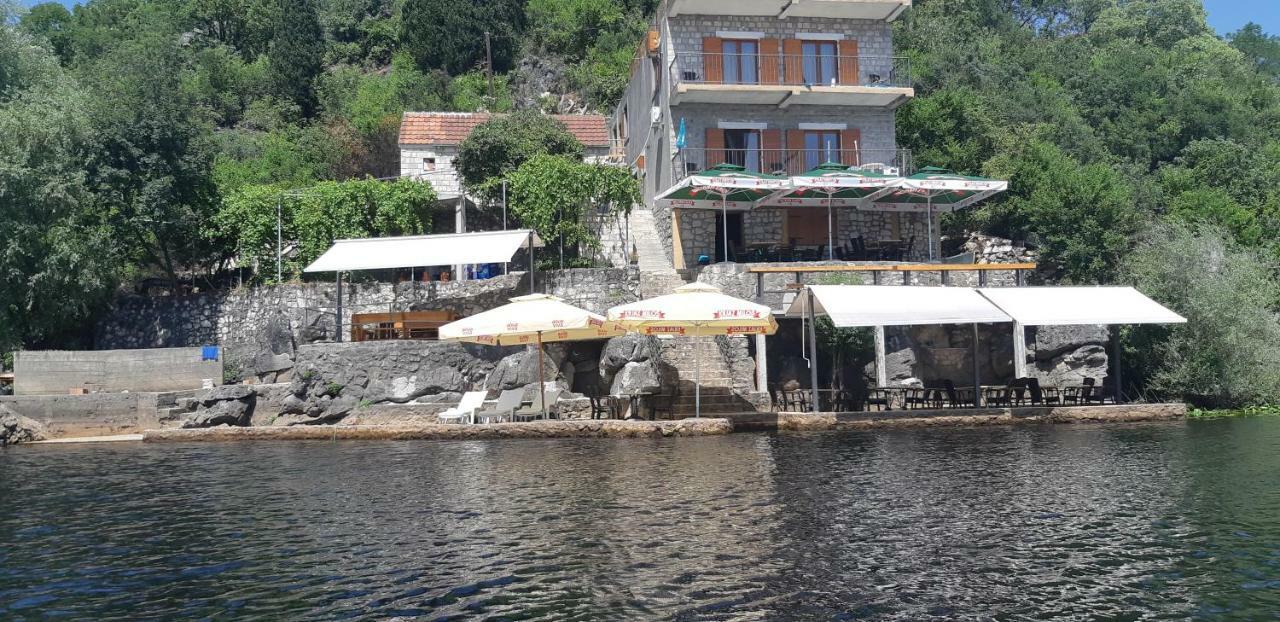 Suncane Terase Karuc المظهر الخارجي الصورة